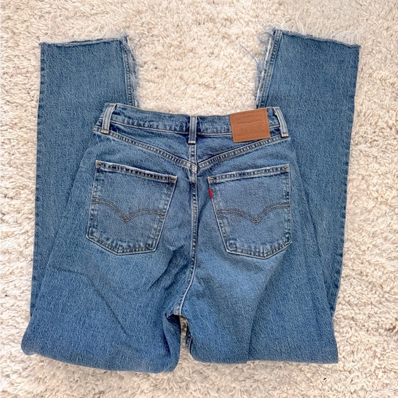 Levi’s | 70s High Slim Straight Jean - Picture 4 of 4